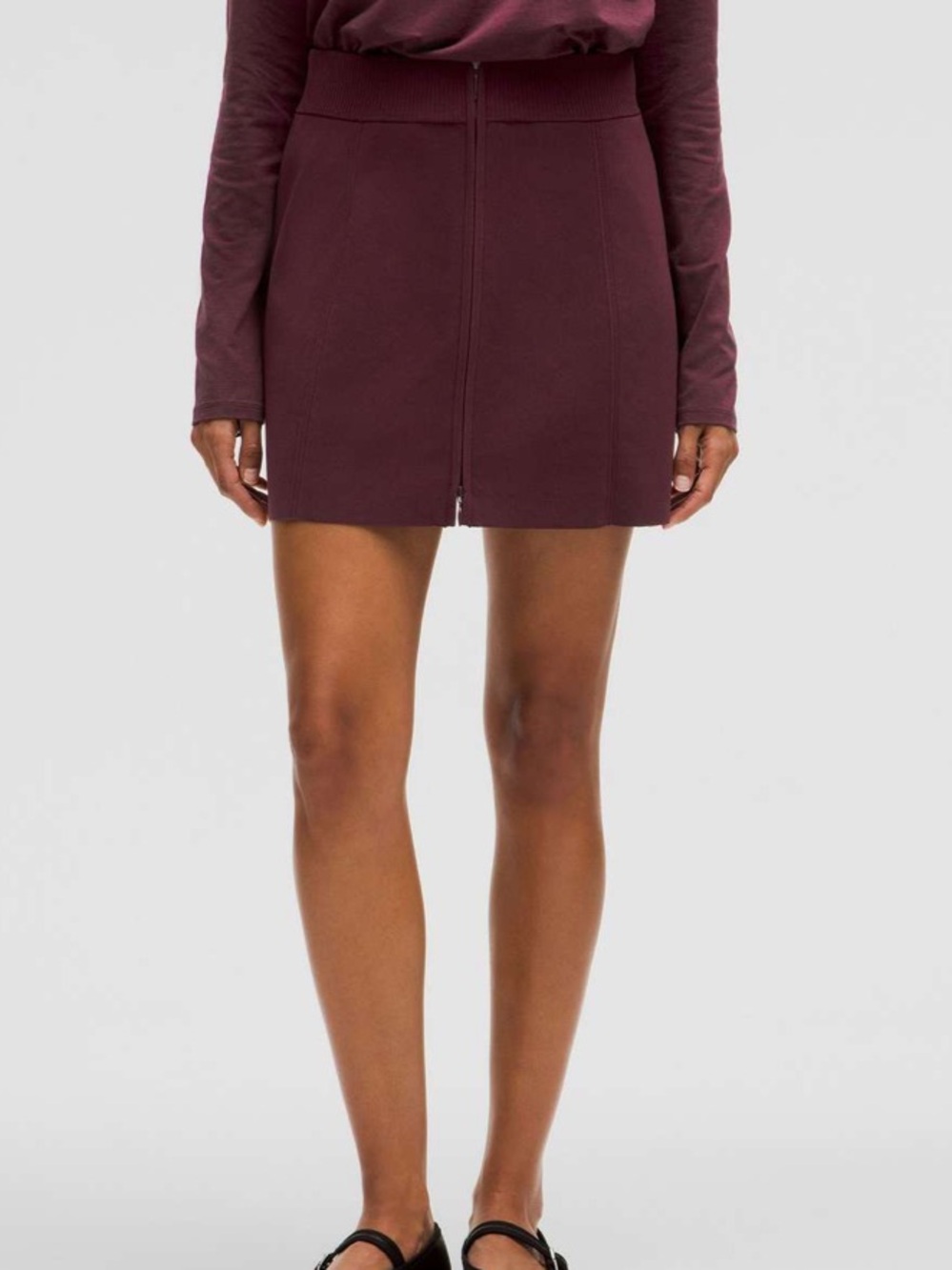 Lululemon Ribbed-Knit Mini Skirt
Garnet